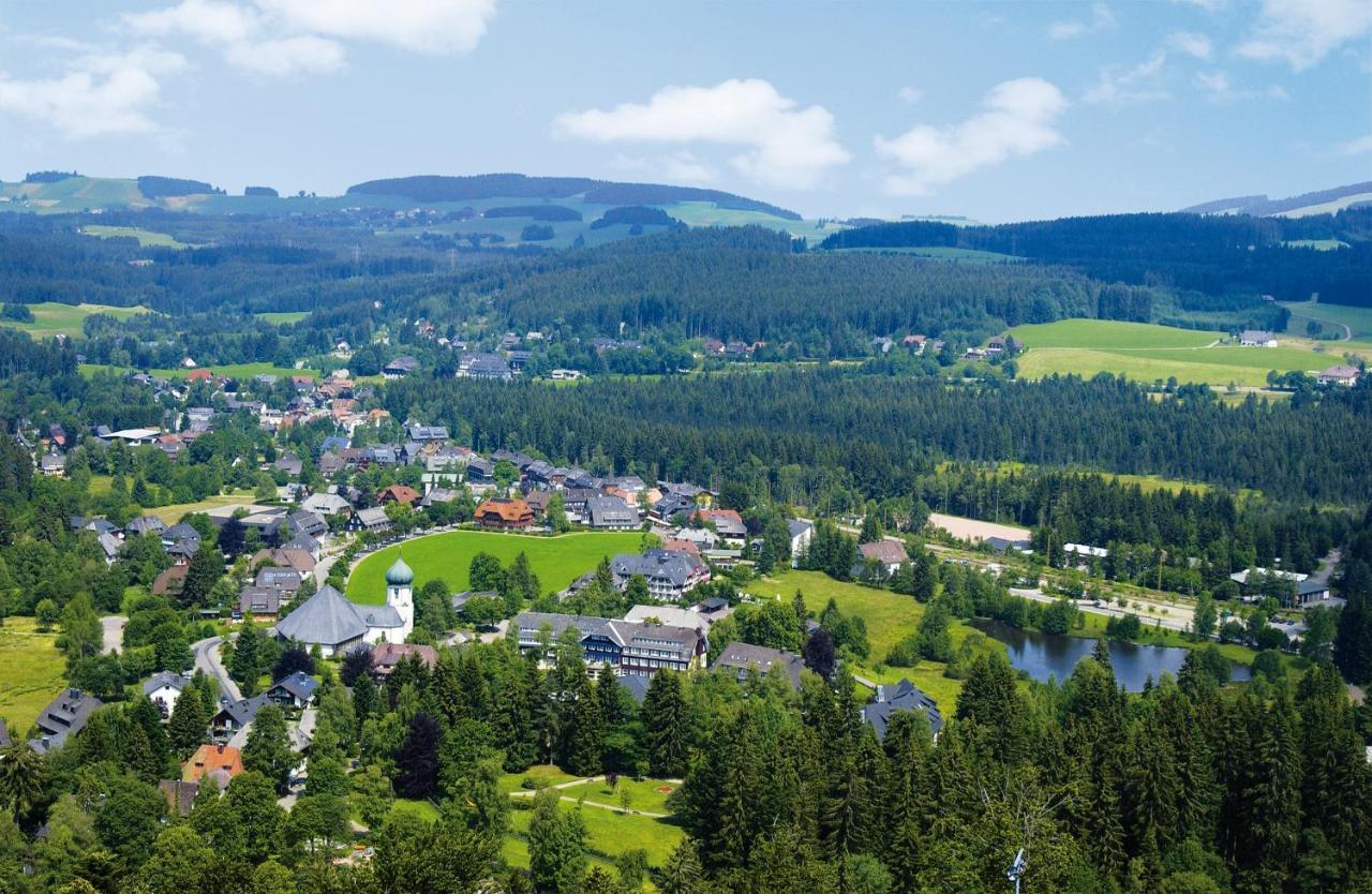 Parkhotel Adler Hinterzarten Exterior photo